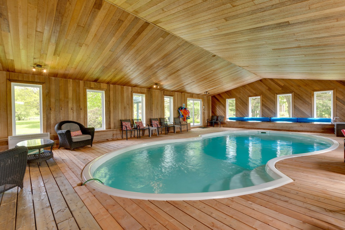 Piscine intérieure